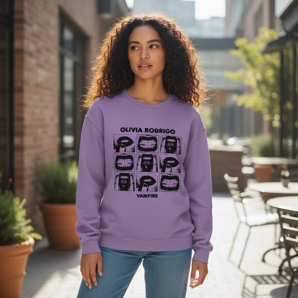 Olivia Rodrigo Womens Vampire Purple Graphic Print Sweatshirt Size XXL - Picture 2 of 8